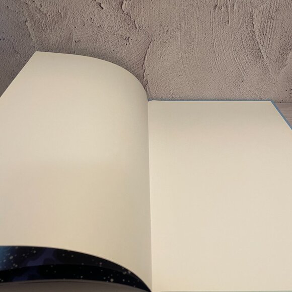 5 for $15📕DC SuperGirl Off to Save the Day Graphic Novel Book (SKU: 289MI) - Picture 4 of 4